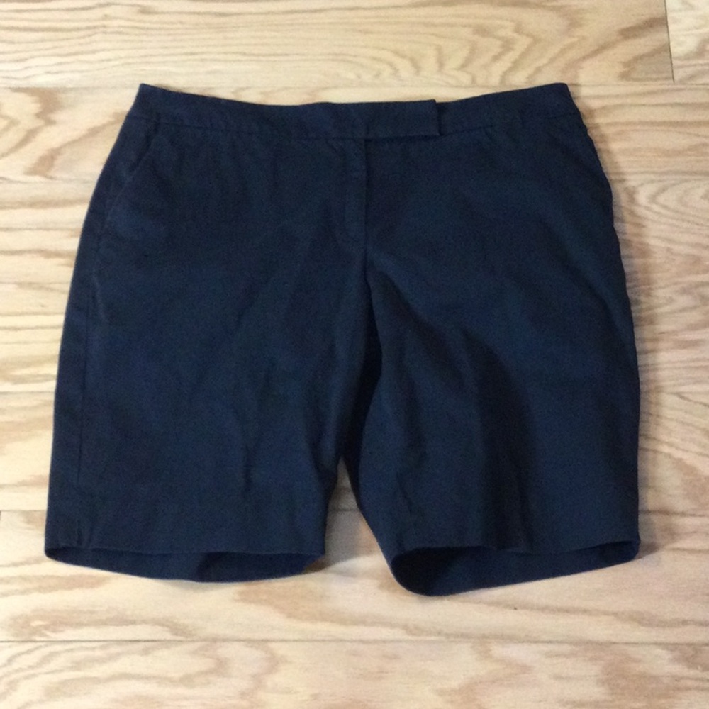 16 Faconnable Classic Black Bermuda Shorts